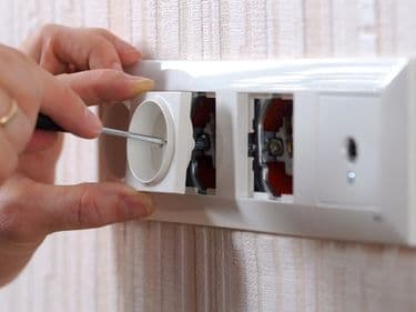 Elektriker Notdienst Köln: Schnelle Abhilfe bei Elektrodefekten