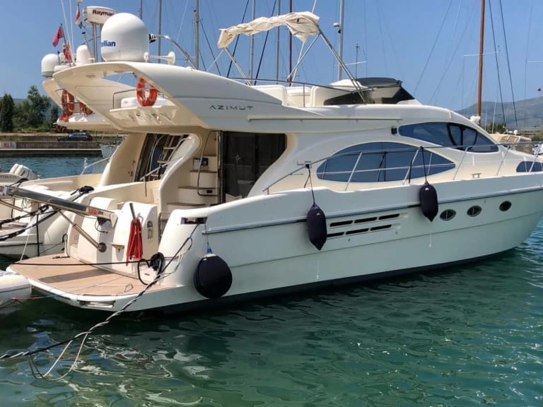 Komfort und Abenteuer verbinden mit Yachtcharter in Griechenland
