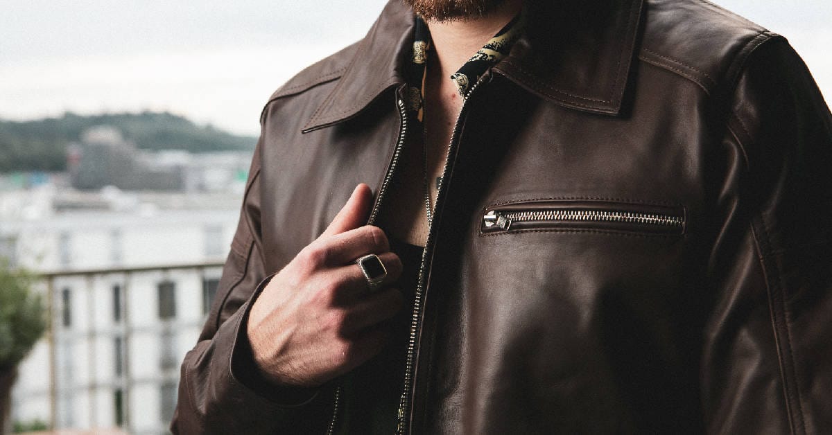 Die Vorteile der Herren Lederjacke Schwarz von Crone: Qualität, Stil und Funktion