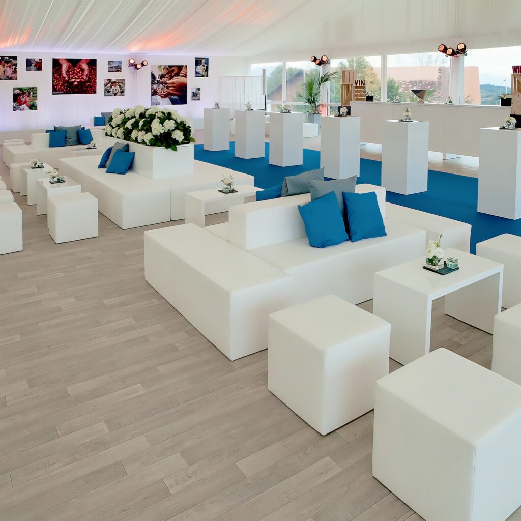 Erstklassige Mietmöbel für Messe und Event: Flexibler Aufbau- und Lieferdienst in der Schweiz